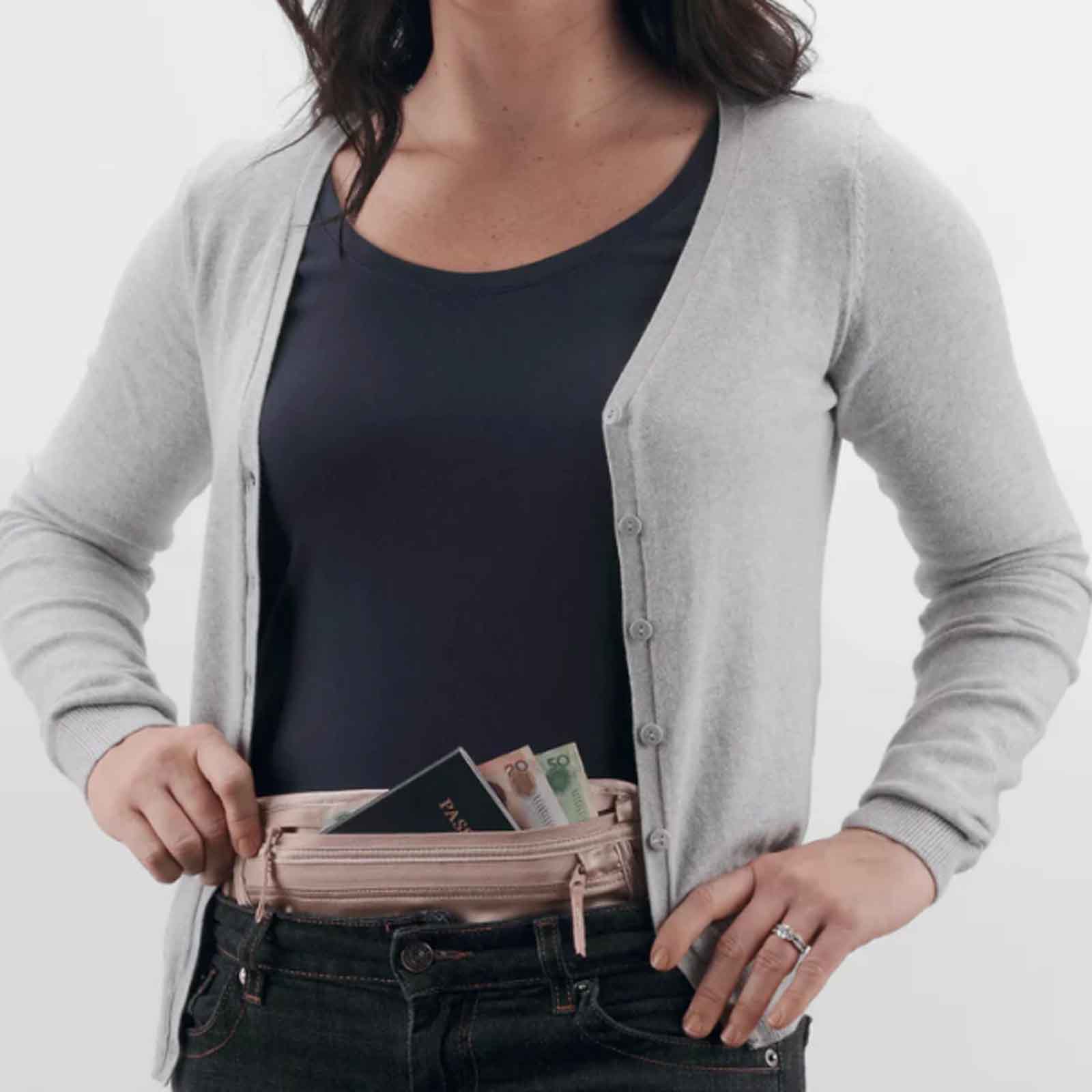 Silk-Undercover-Money-Belt-Rose-Usage